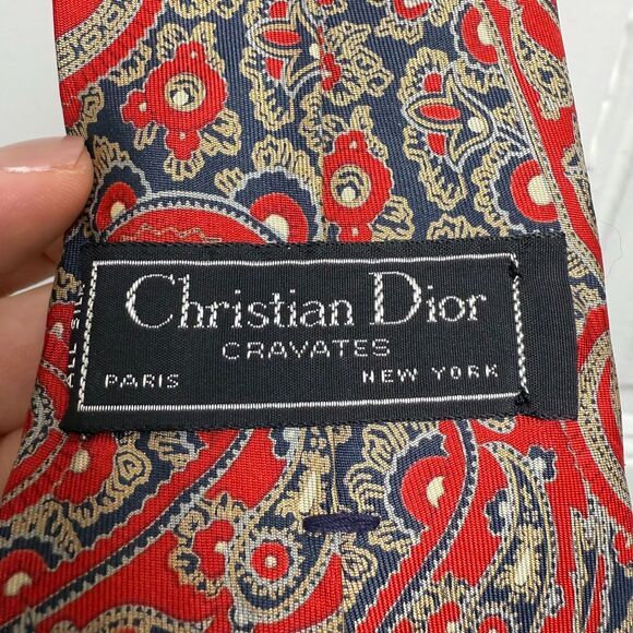 Christian Dior Cravates Silk Tie Mens Red Blue White Paisley Pattern Necktie VTG - Picture 1 of 6